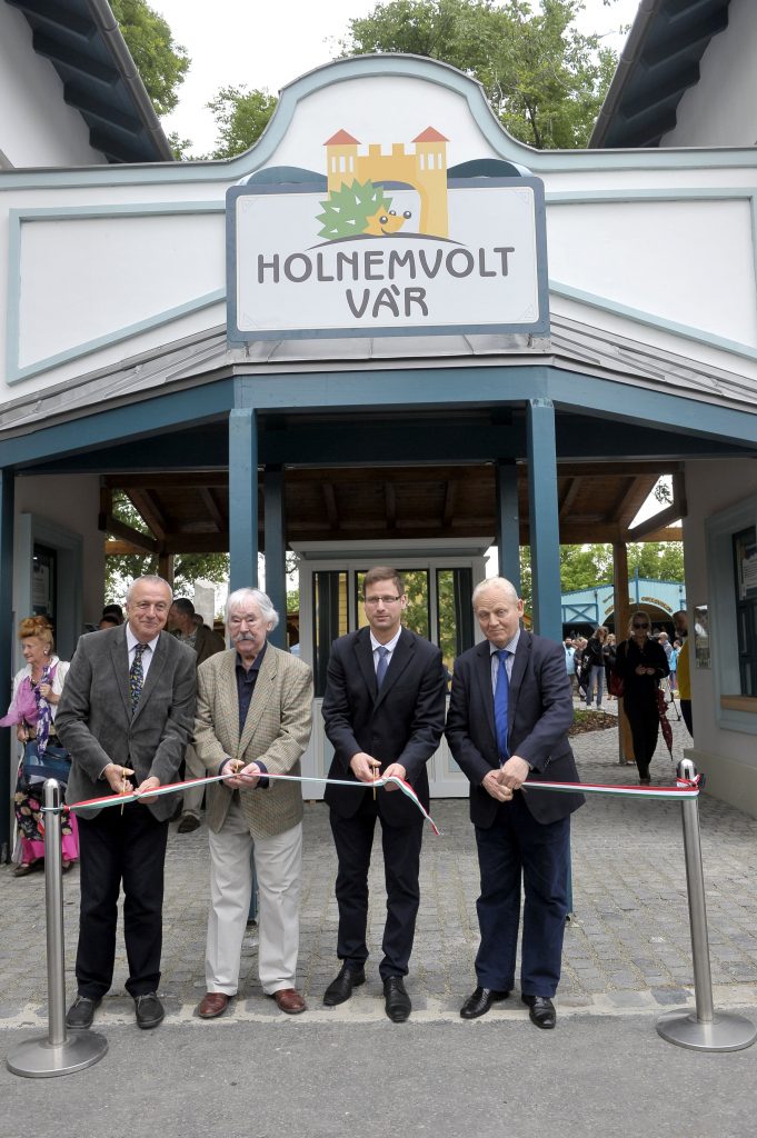 Végre megnyílt a Holnemvolt Vár: kicsik és nagyok is imádni fogják &ndash; 1 &ndash; Anyanet