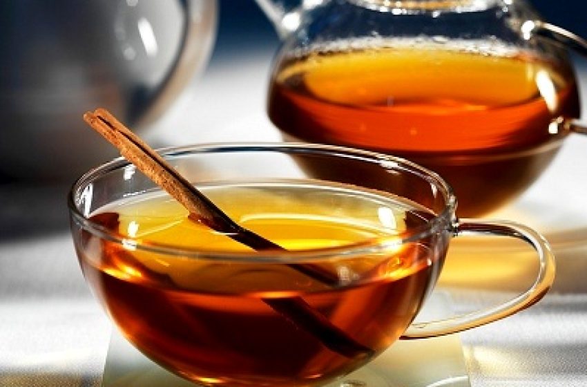  A két legjobb tea nők számára: palástű és cickafark