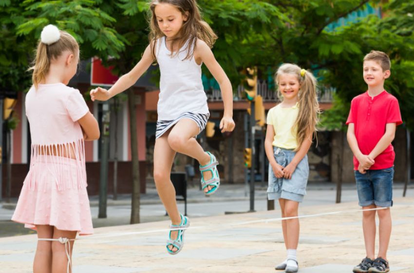  Gyermekkorunk kedvenc nyári játékai: így múlattuk az időt a ’80-as években