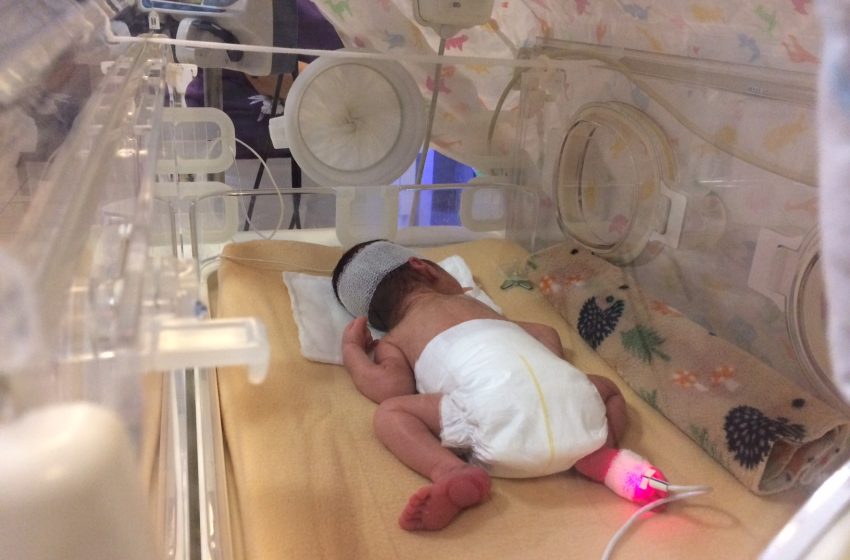  Szoptatós szobát adtak át a SOTE szülészetének a Koraszülöttek Világnapján