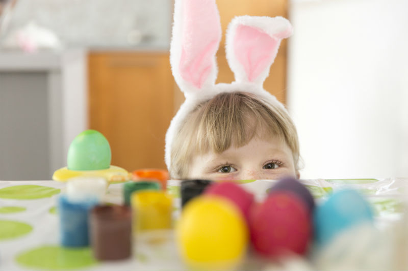  Húsvéti tojásfestés gyerekekkel: remek inspirációkat mutatunk
