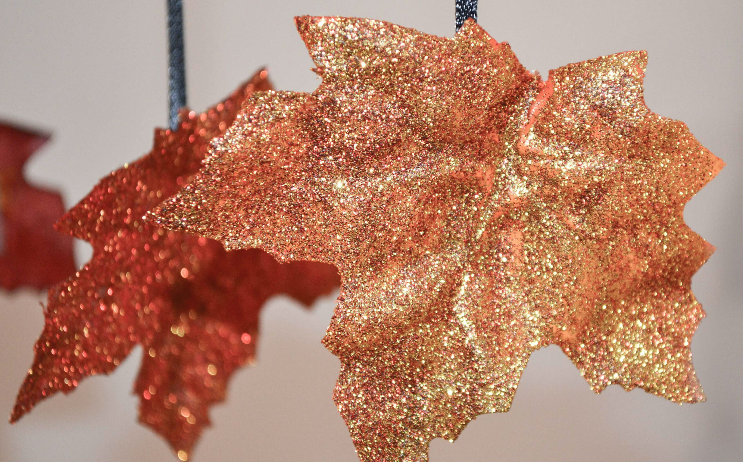  Pofonegyszerű csillámos levelek: meseszép őszi dekoráció