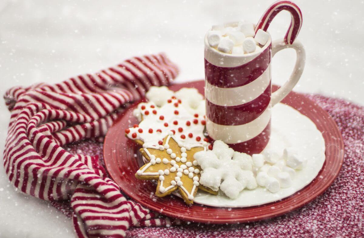  Selymes fehér forró csokoládé pillecukorral: hideg estékre nem kívánhatnál jobbat