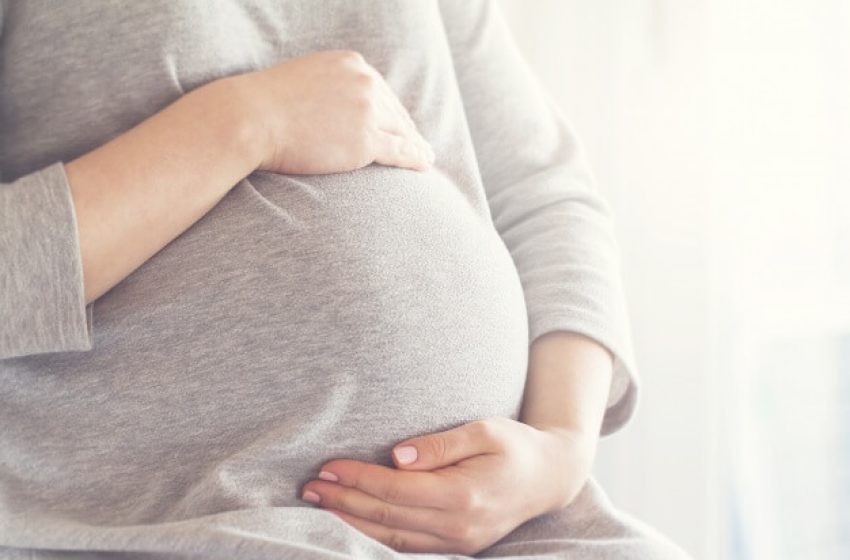  A vajúdás és a szülés megindulásának biztos jelei: ekkor indulj a kórházba