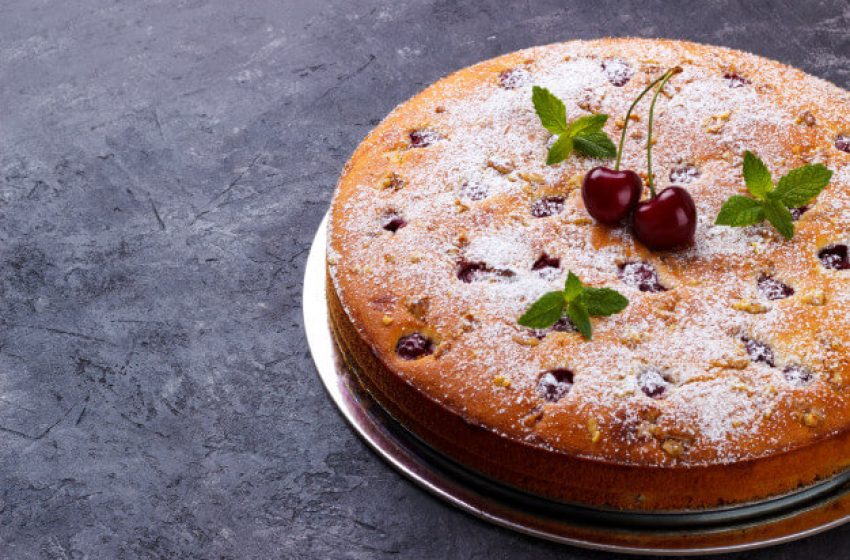  A megunhatatlan hattojásos meggyes piskóta: ezekre figyelj a tészta készítésekor