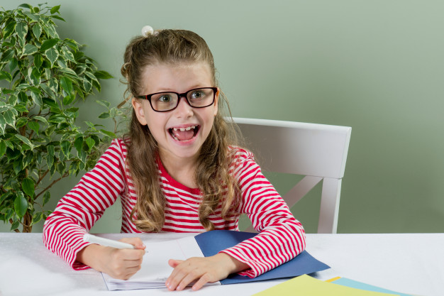  Készülj a sulira: így fejlesztheted gyermeked íráskészségét otthon!