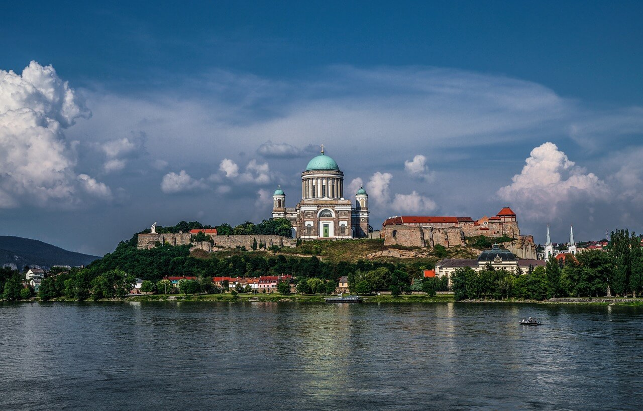  Őszi pompában a Dunakanyar: Esztergom tökéletes választás egy hosszú hétvégére is