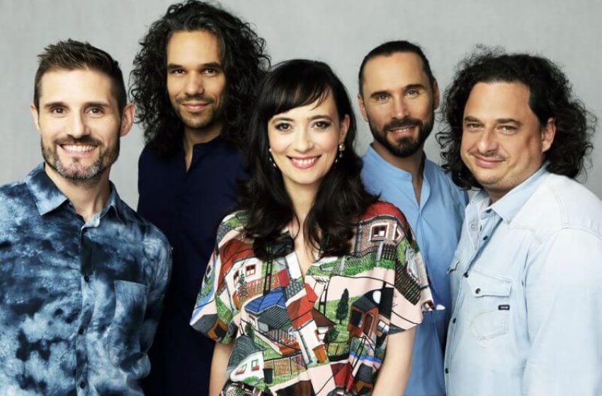 Mesék, dalok, koncertek: megjelent Farkasházi Réka első mesekönyve