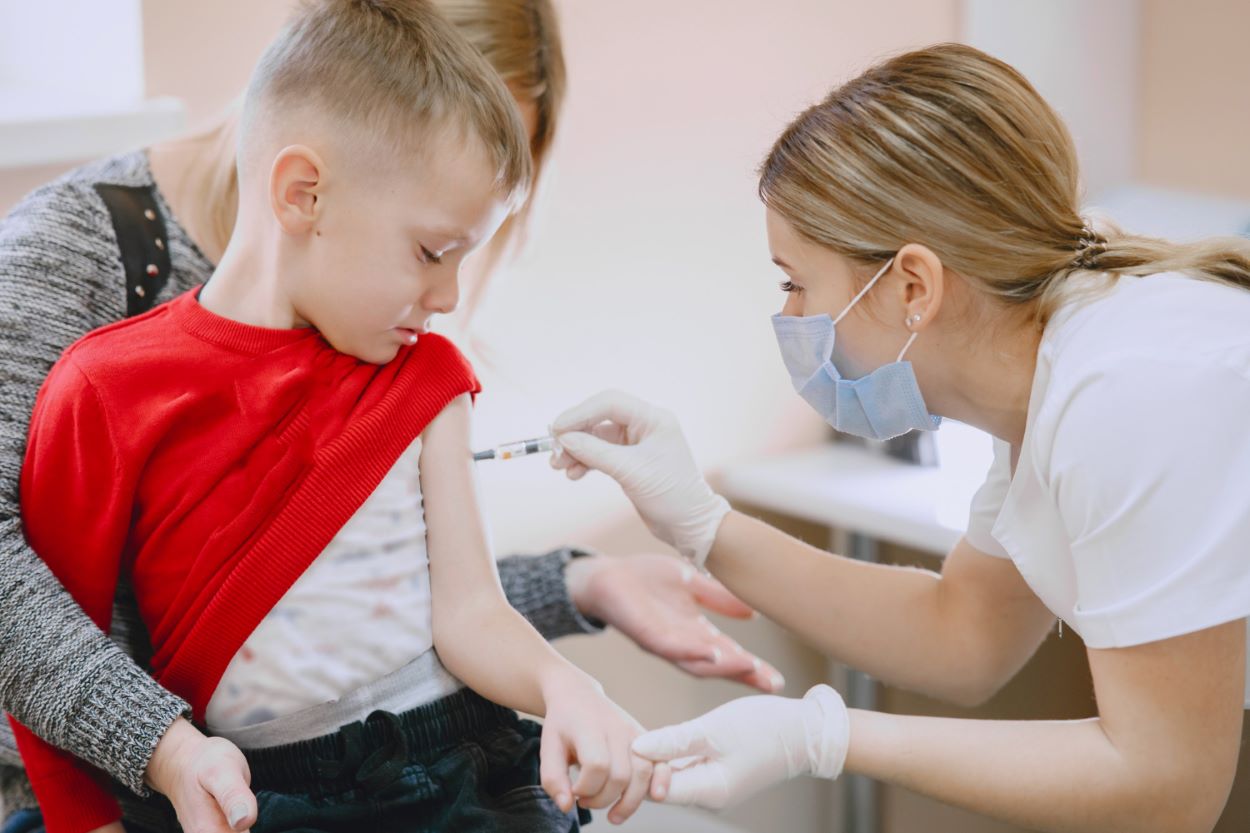  Az EMA az 5 és 11 év közötti gyermekek számára is javasolja a BioNTech/Pfizer vakcináját