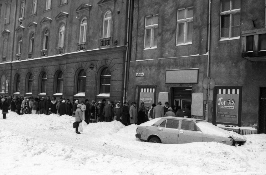  Képeken az 1987-es nagy havazás – Napokra megbénult az egész ország