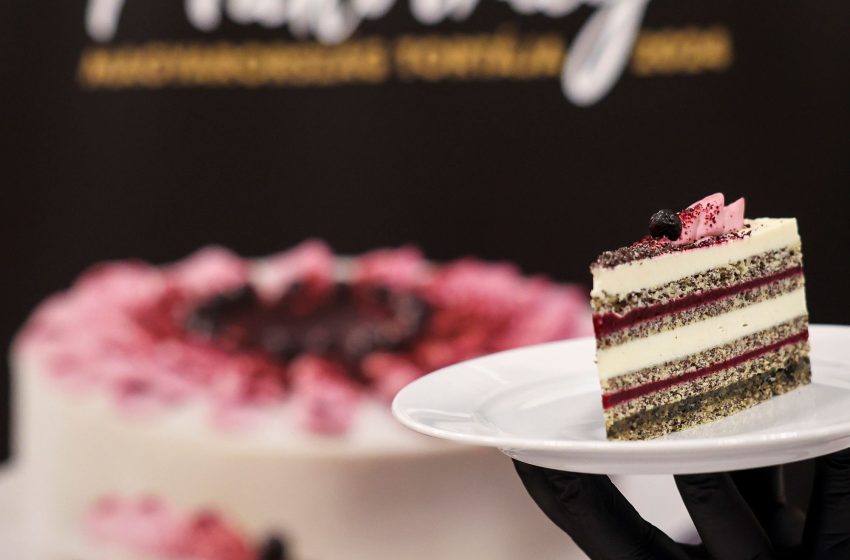  Augusztus 20-án már megkóstolhatjuk a Mákvirágot, Magyarország tortáját